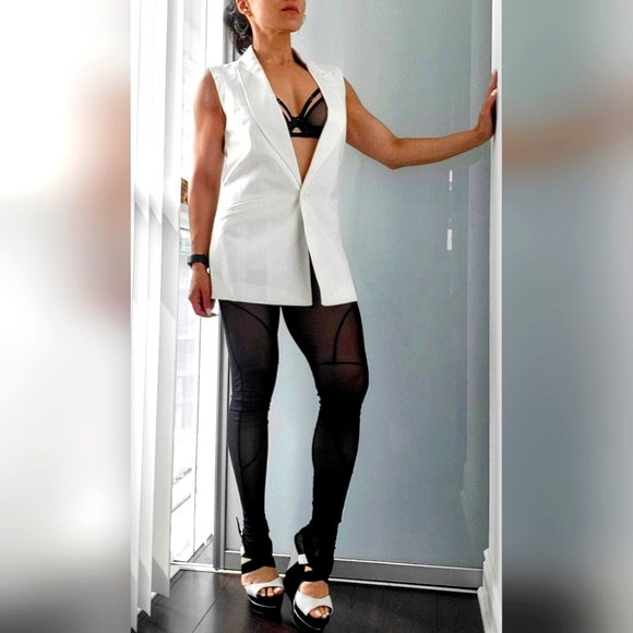 White Blazer - Picture 1 of 3